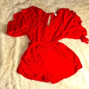 H&M 💃Red Ruffled Romper